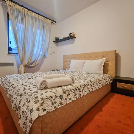 Cozy 2-bedroom With Parking In Old By Flat Mаnager