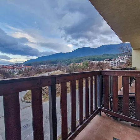 Cozy 2-bedroom With Parking In Old By Flat Mаnager